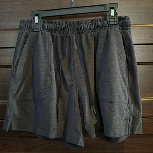 Old Navy Active Women’s Tie Waist Shorts Dark Gray XS